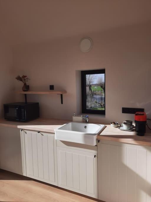 Komo Hill Stays - Guestroom Komo Cosy Kruisem Екстер'єр фото